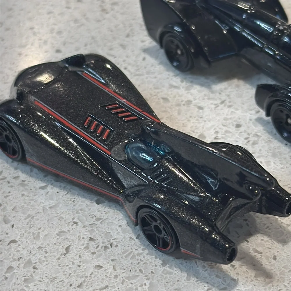 Hot Wheels Mattel Batman card - die-cast 2